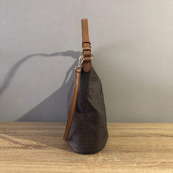 Michael Kors Lupita Signature Brown Monogram Large Hobo Shoulder Bag - Picture 3 of 13